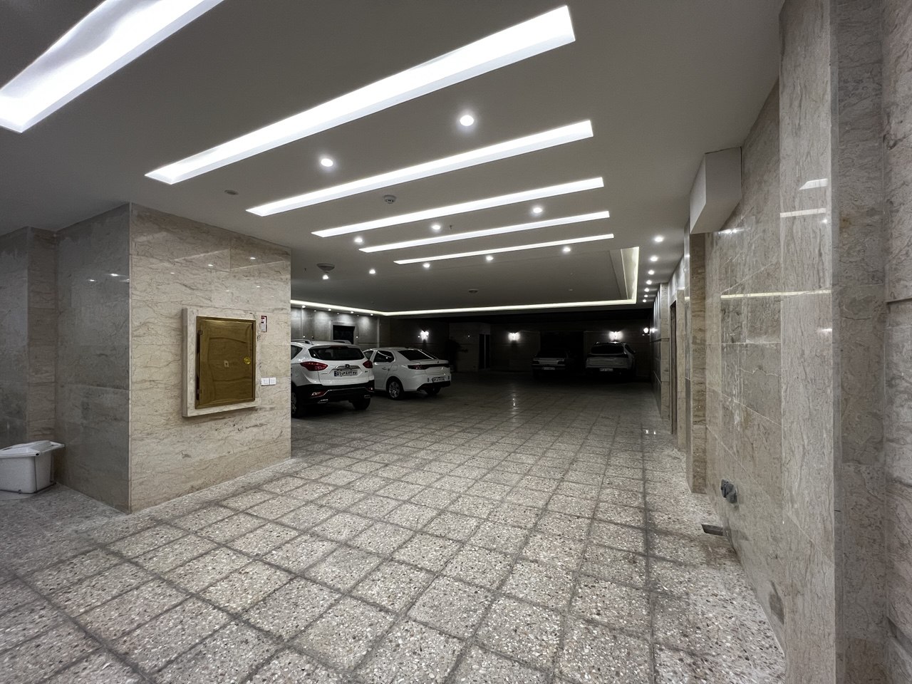 پروژه حسابی - نمای کلاسیک ساختمان